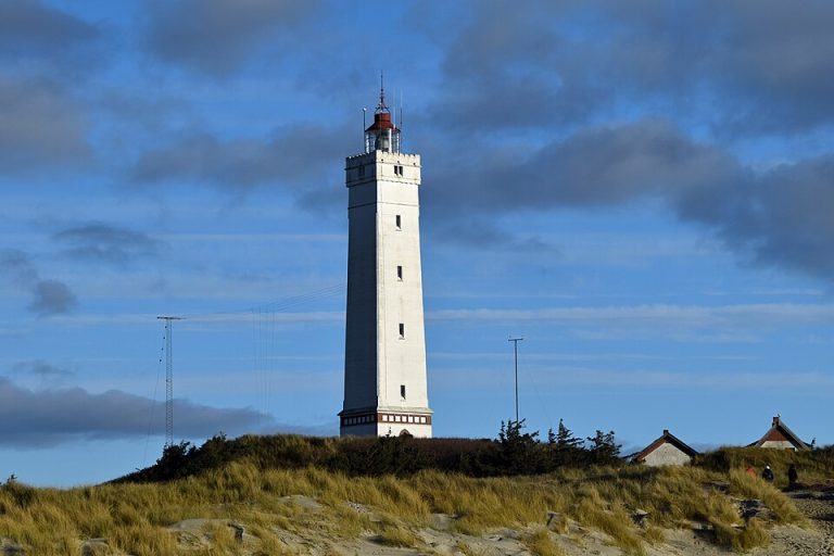 Blåvand Fyr - distant views.jpg