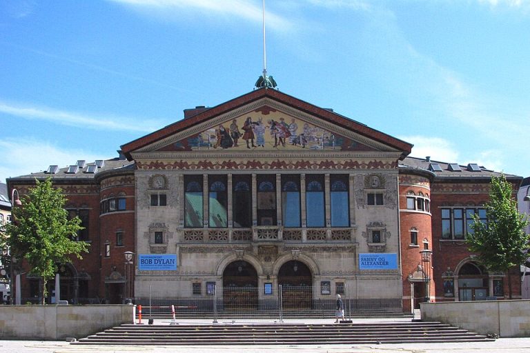 Aarhus Theater Konzerthaus 1900 Entwurf H. Kampmann Teater Musikhuset Danmark Foto 2010 Wolfgang Pehlemann Steinberg IMG 6492.jpg